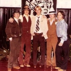 Meet your Posher, Louis